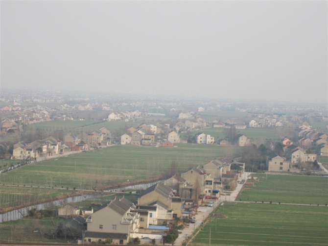 从孤山遥望埭头